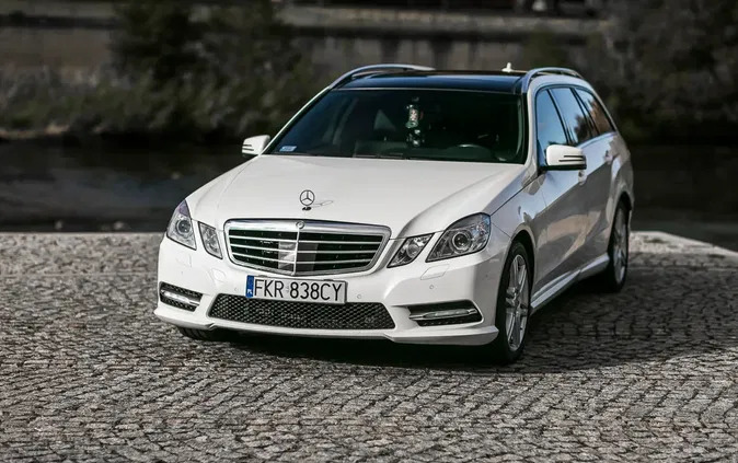 mercedes benz klasa e góra Mercedes-Benz Klasa E cena 51900 przebieg: 340000, rok produkcji 2012 z Góra